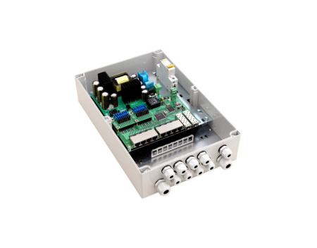 Коммутатор TFortis PSW-2G8F+Box